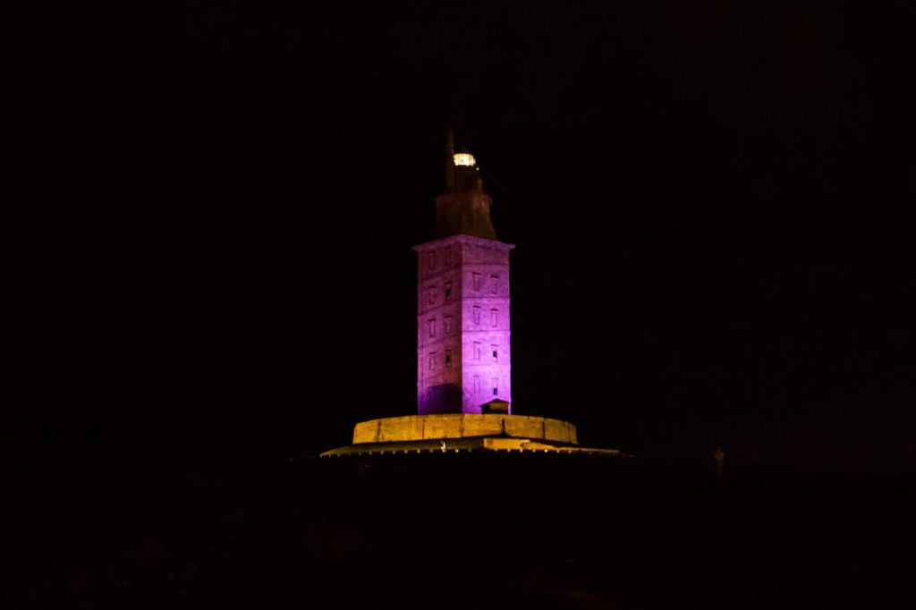 torre de hércules morado